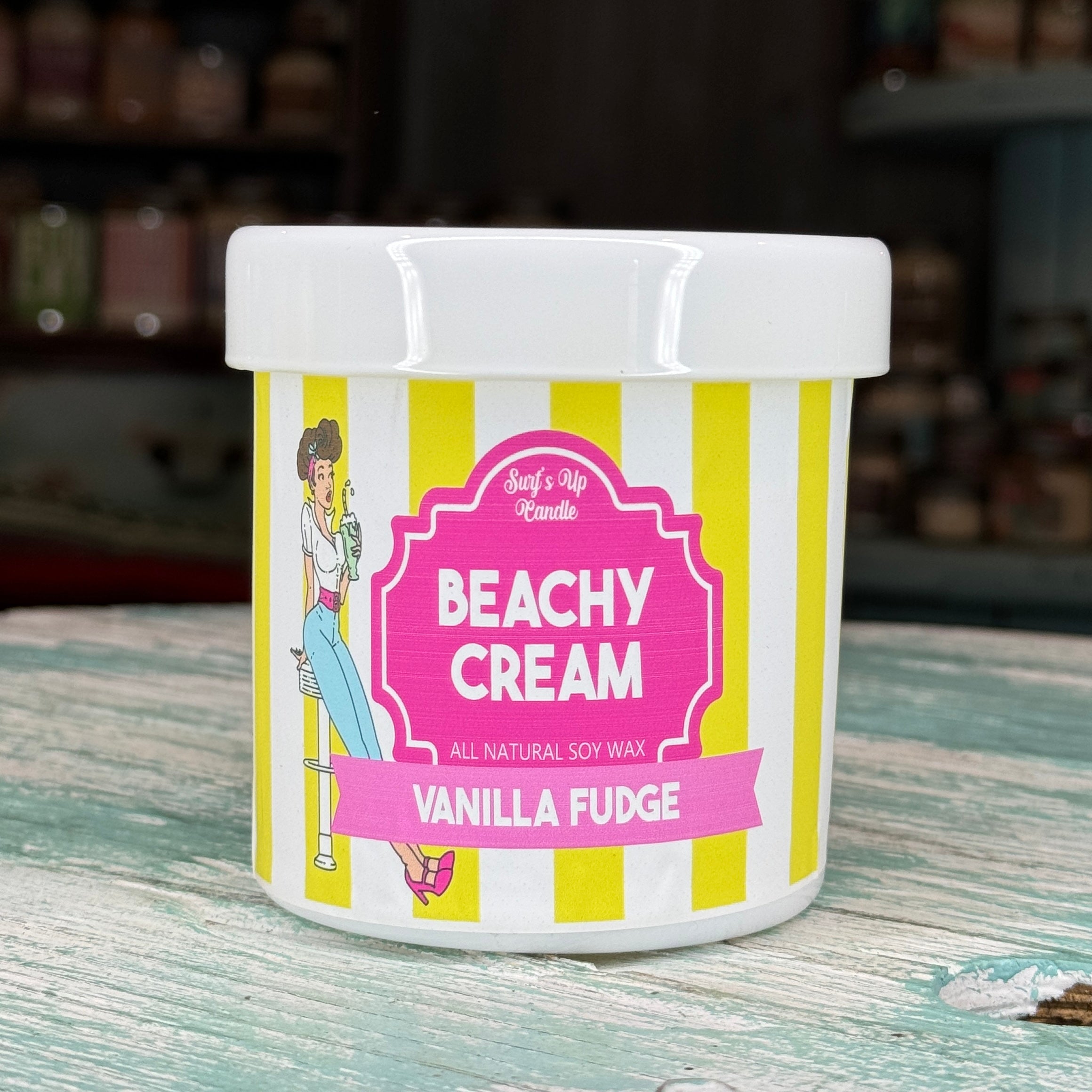 Vanilla Fudge Ice Cream Candle - Beachy Cream