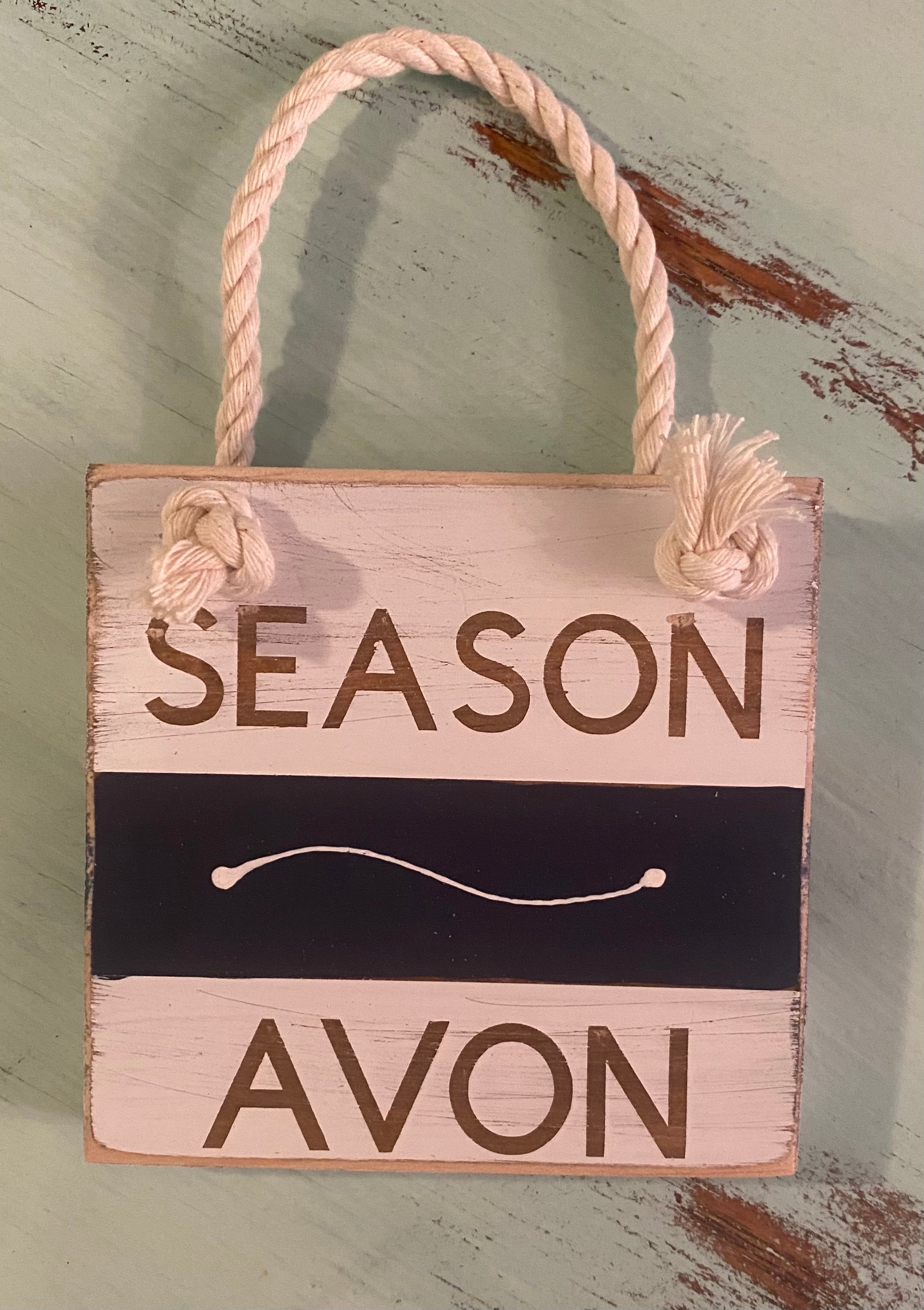 Navy Blue Beach Badge - Avon